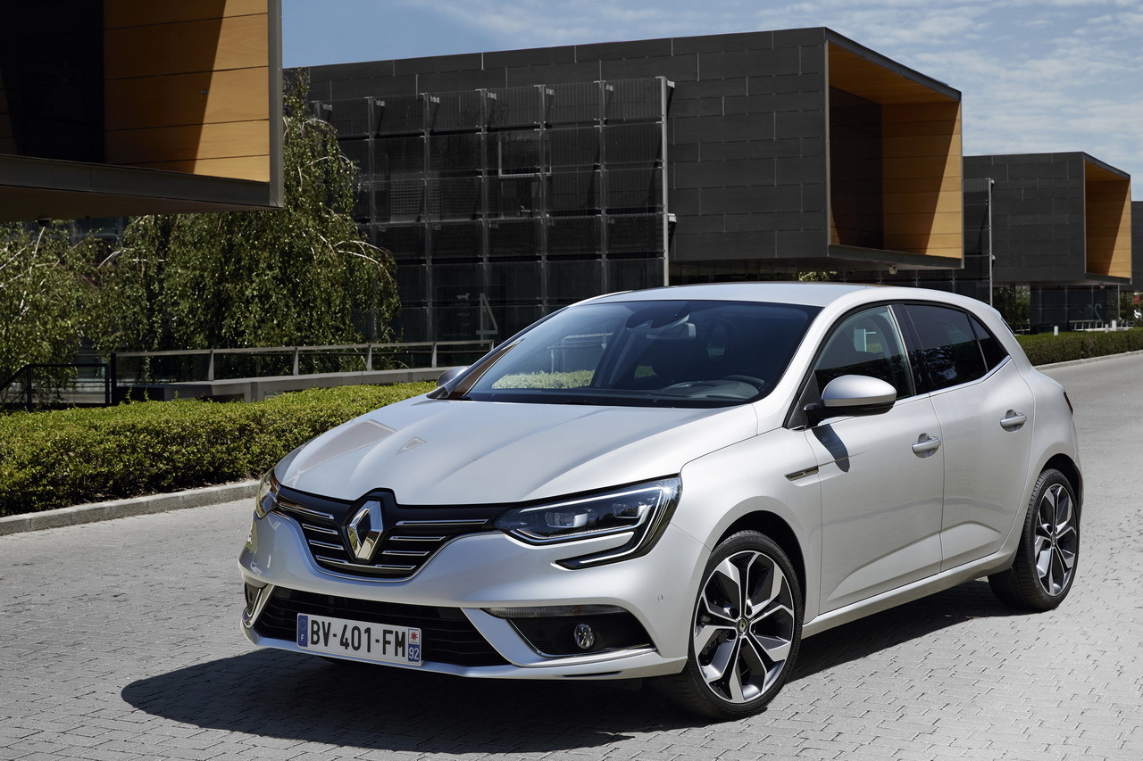 Mandataire Renault Nouvelle Megane Berline Essence neuve Life Energy Tce 100 Macchi Autos